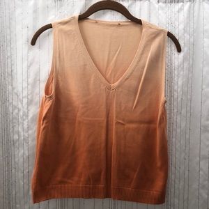 Sleeveless v neck top